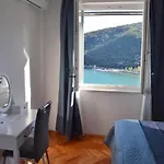 Sea View *