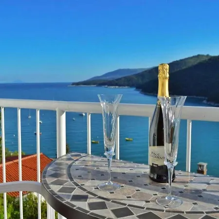 Sea View Рабац