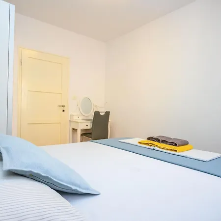 Sea View Apartmán *