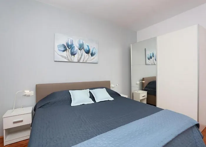 아파트 Sea View 라벡